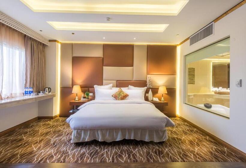 سوئیت رویال, Luxus Grand