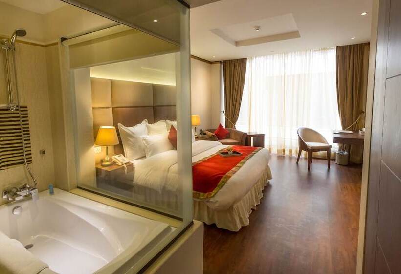 اتاق لوکس, Luxus Grand