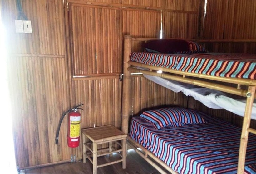 تختخواب در اتاق مشترک, Nguyen Shack Can Tho