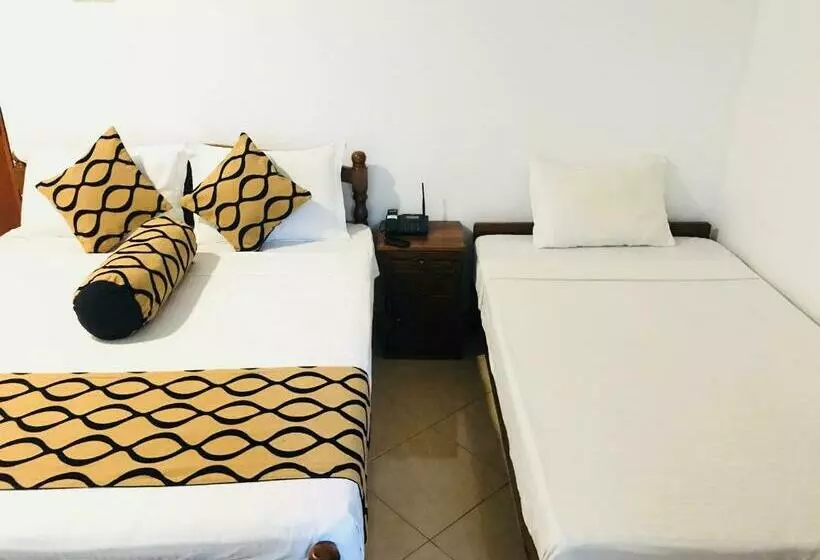 デラックストリプルルーム, Pinidiya Resort