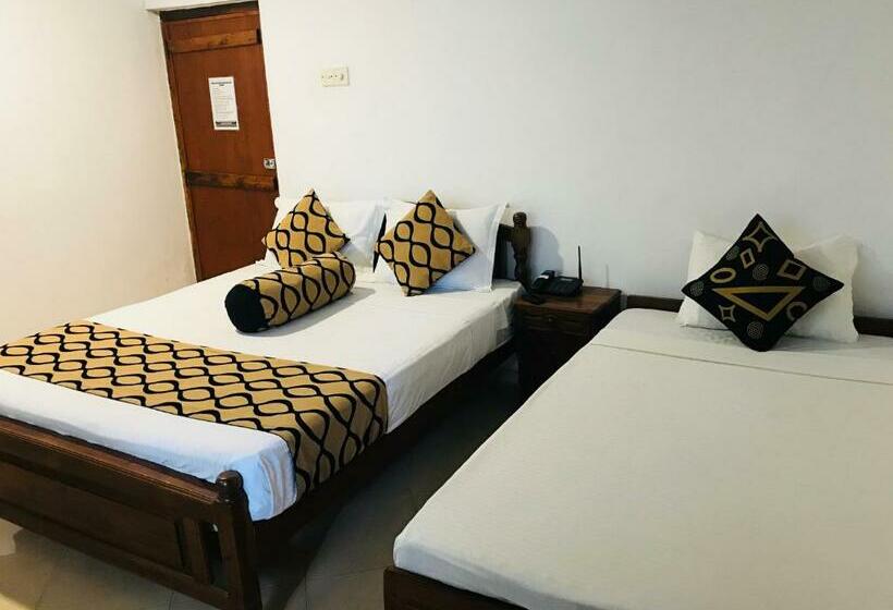 חדר דלוקס לשלושה, Pinidiya Resort