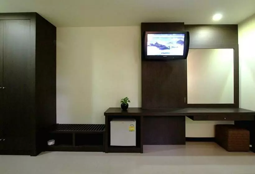 اتاق استاندارد, Srisomthai
