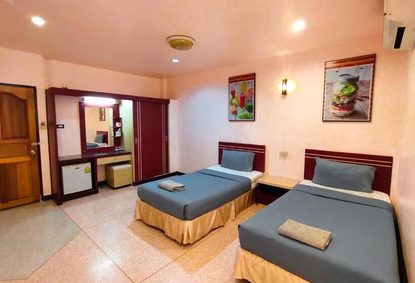 غرفة قياسية, Srisomthai