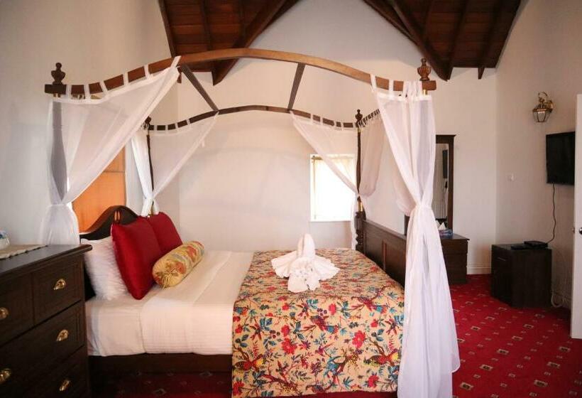 Номер Стандарт, Little England By Celeste