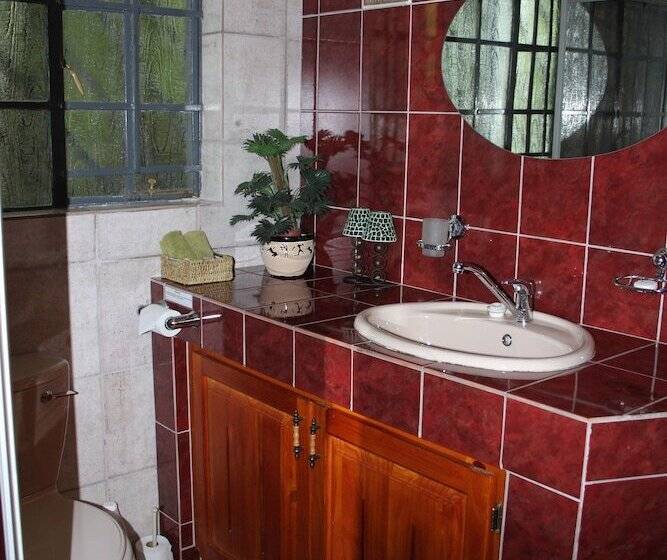 ファミリールーム, Tatenda Guest House