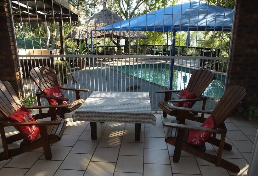 クラシックルーム, Tatenda Guest House