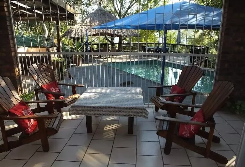 اتاق کلاسیک, Tatenda Guest House
