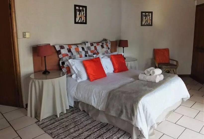 اتاق کلاسیک, Tatenda Guest House