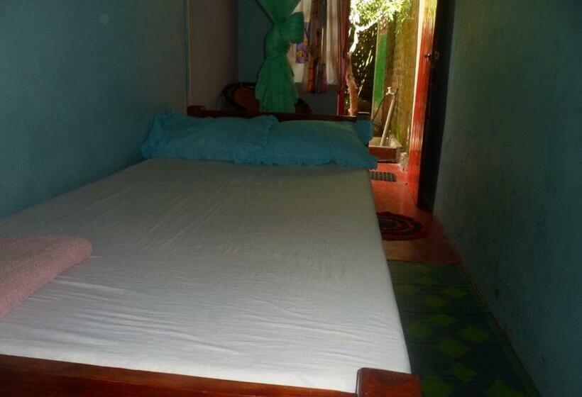 Номер Стандарт Индивидуальный, Thisal Guest House