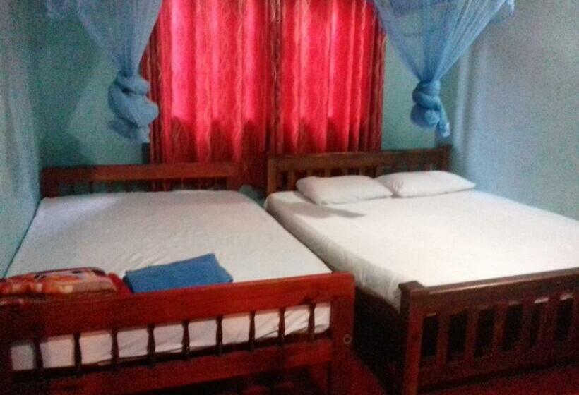 Семейный Номер, Thisal Guest House