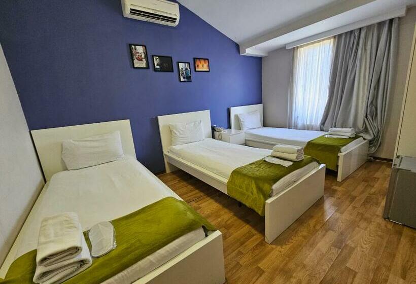 اتاق استاندارد سه نفره, Cityland Hotel Baku