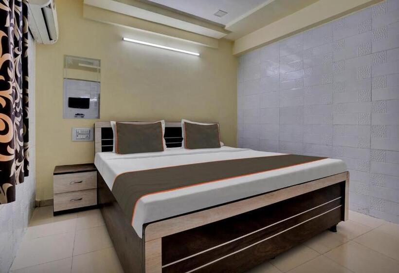 标准间, Collection O Konark Inn