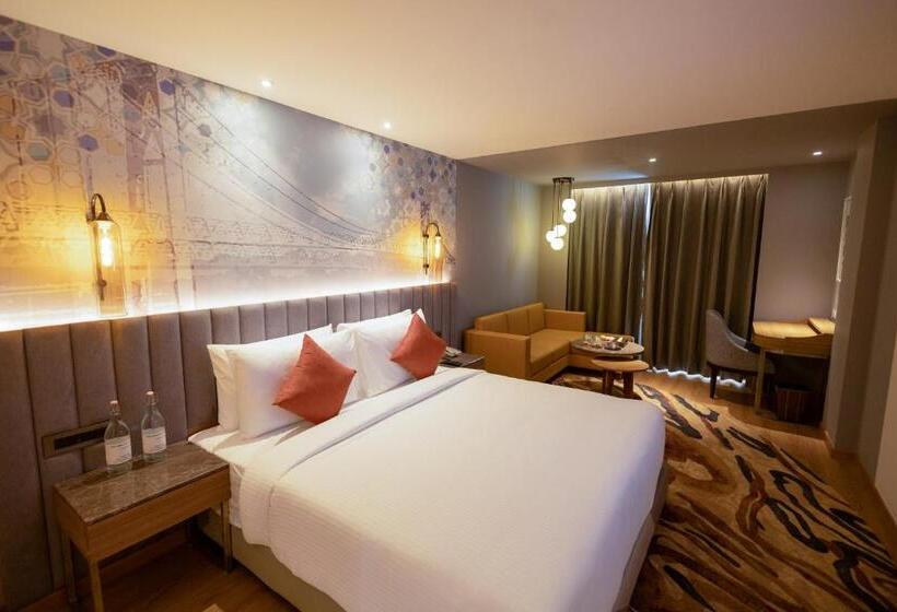 スイート, Golden Tulip Bhopal