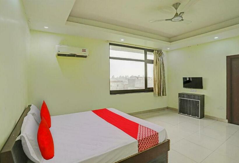 三人经典房间, Oyo Flagship Shree Shyam Kripa Hotel And Restaurant