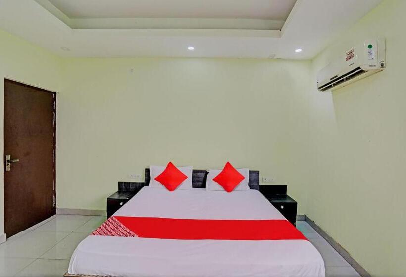 三人经典房间, Oyo Flagship Shree Shyam Kripa Hotel And Restaurant