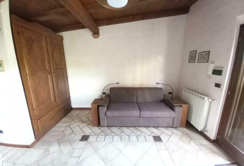 סטודיו סטנדרטי נוף לגינה, B&b Monte Tavolino