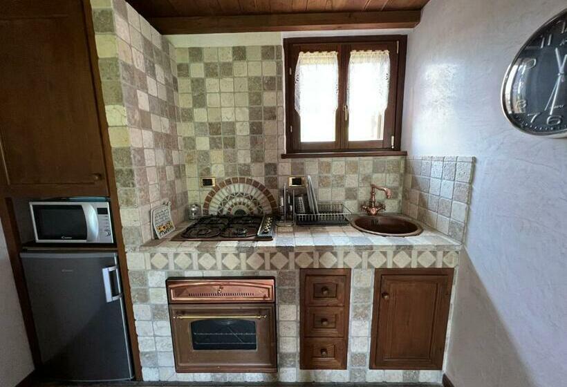 סטודיו סטנדרטי נוף לגינה, B&b Monte Tavolino