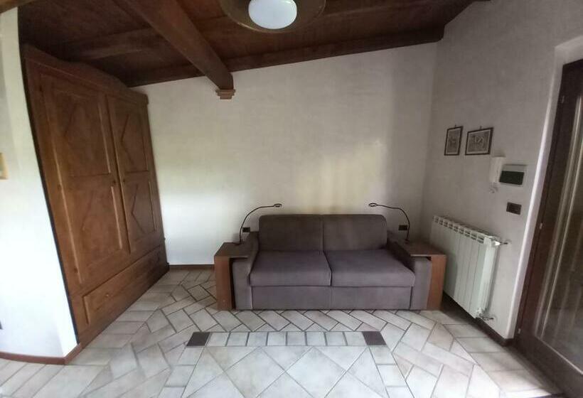 סטודיו סטנדרטי נוף לגינה, B&b Monte Tavolino