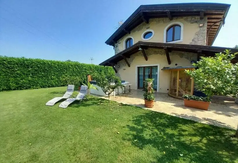 キングサイドベッドのスタンダードワンルーム, B&b Monte Tavolino