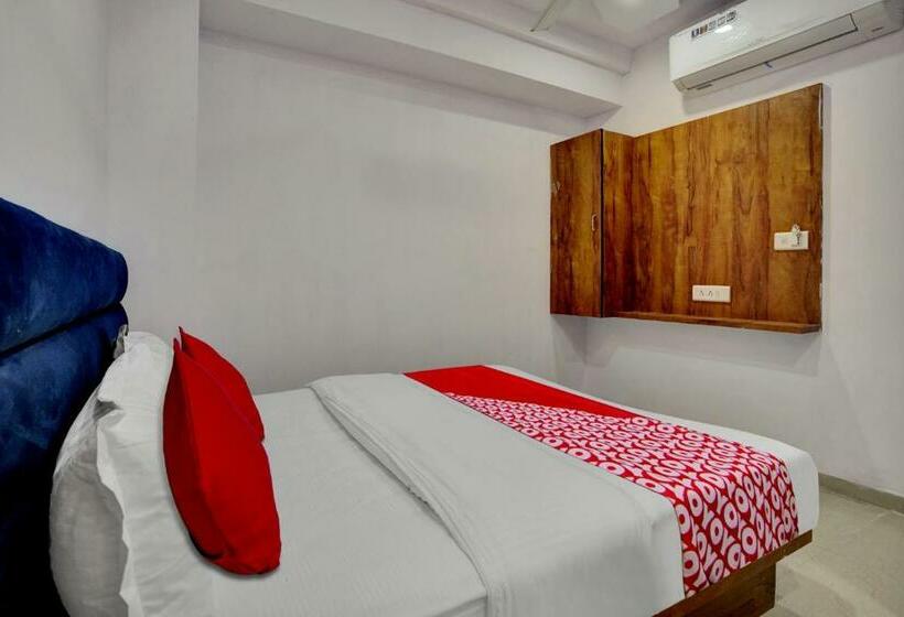 Quarto Triplo Clássico, Oyo Flagship Hotel Vinayak