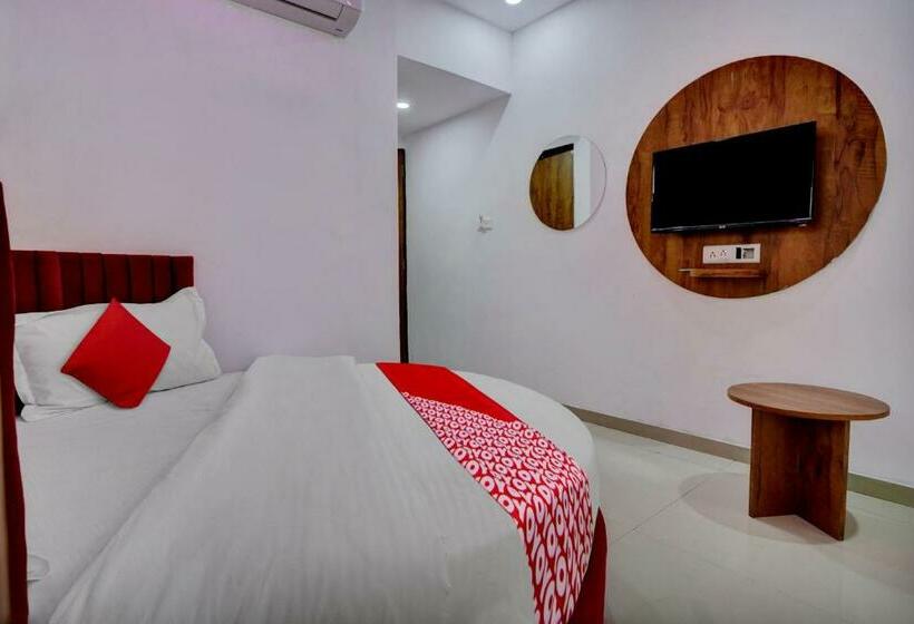 Quarto Triplo Clássico, Oyo Flagship Hotel Vinayak