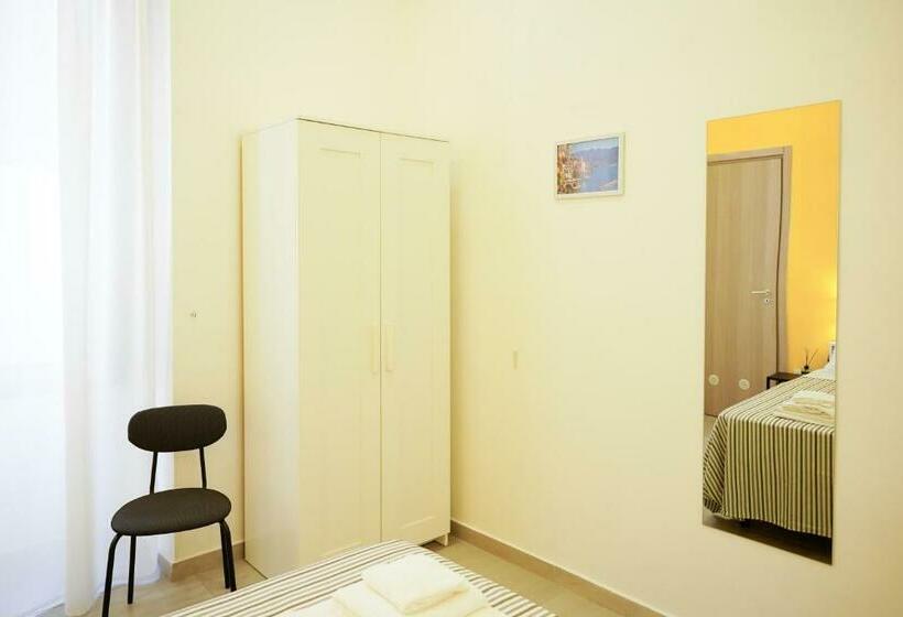 标准间, From Home To Vesuvius Rooms