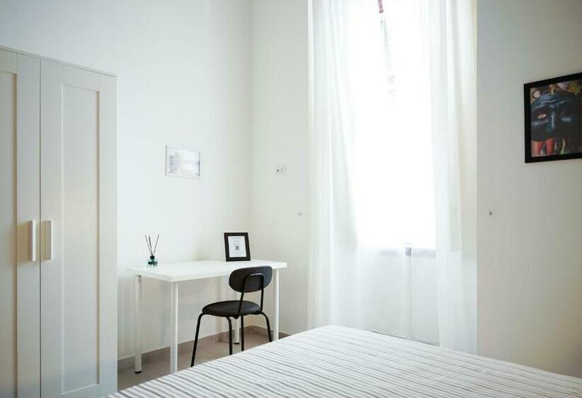 Номер Deluxe, From Home To Vesuvius Rooms