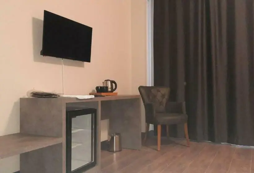 デラックスの4人部屋, Grand royal
