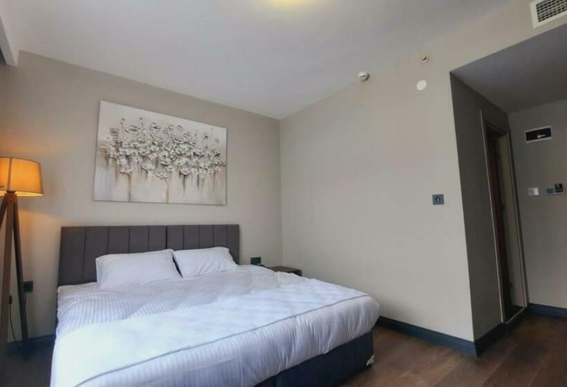 اتاق لوکس چهار تخته, Grand royal