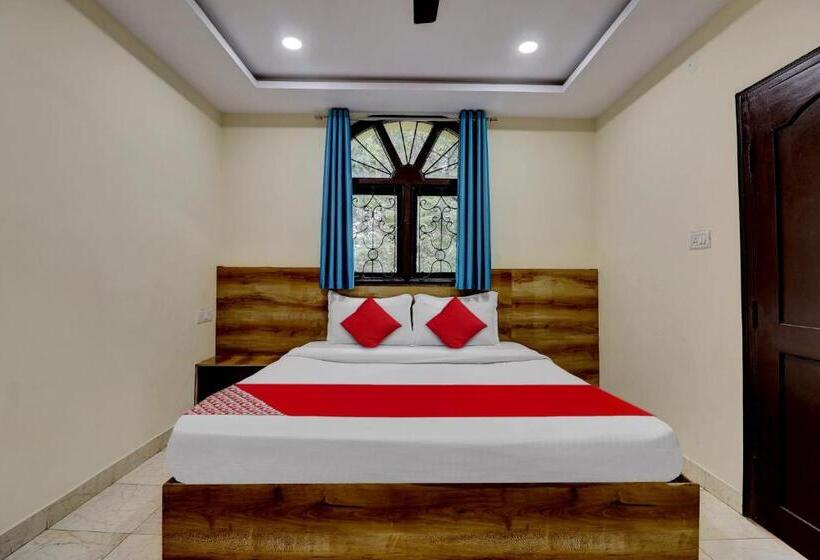 Triple Classic Room, Oyo Flagship Hotel Ritzy Grand