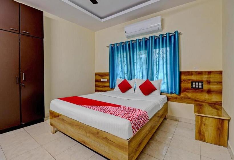 Triple Classic Room, Oyo Flagship Hotel Ritzy Grand