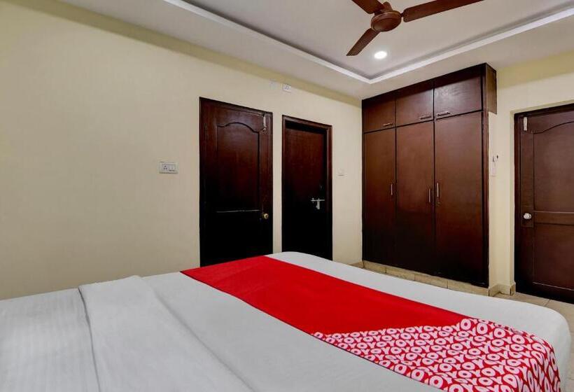 Triple Classic Room, Oyo Flagship Hotel Ritzy Grand
