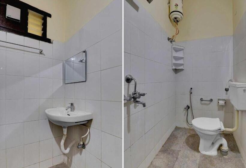 Triple Classic Room, Oyo Flagship Hotel Ritzy Grand