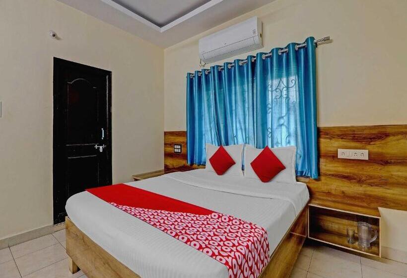 Triple Classic Room, Oyo Flagship Hotel Ritzy Grand