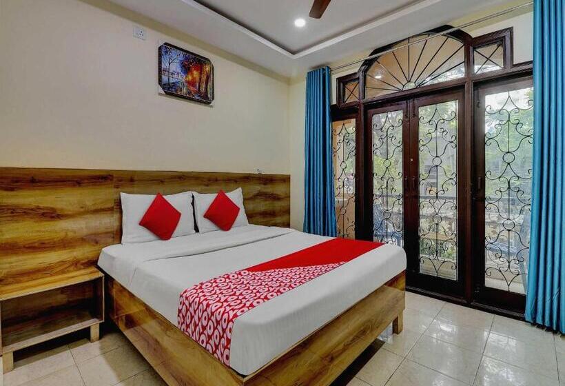 Triple Classic Room, Oyo Flagship Hotel Ritzy Grand