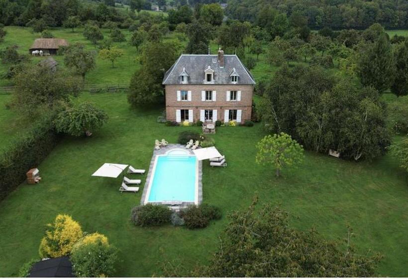 スタンダードルーム, Ailleurs Sous Les Etoiles