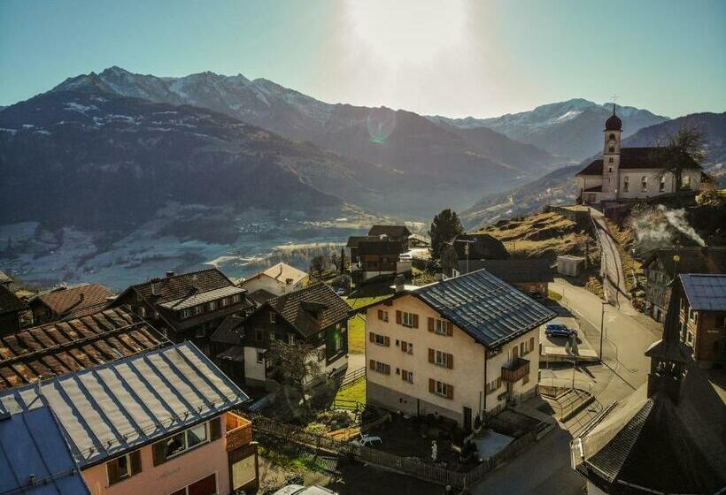 חדר סטנדרט נוף להרים, Luny`s Bed And Breakfast Ruschein