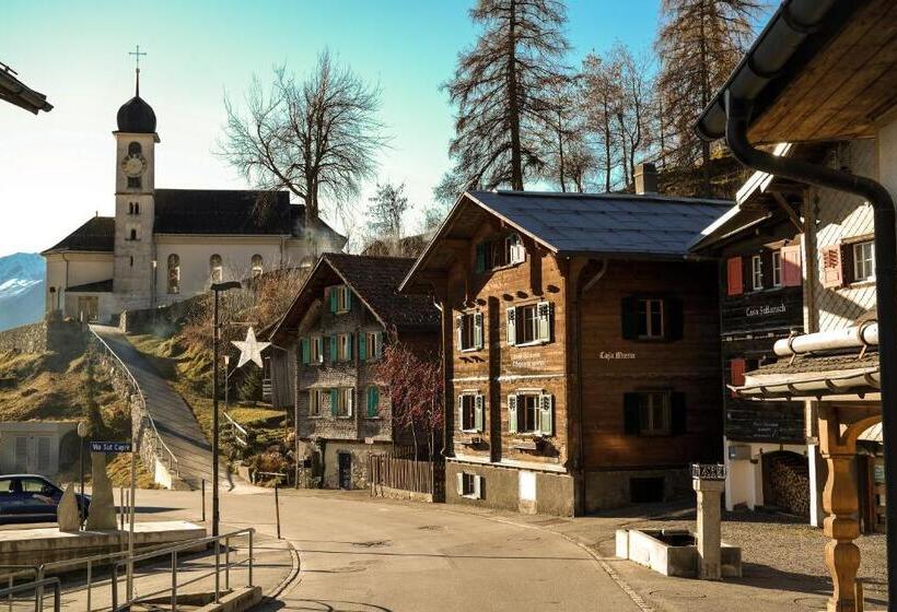 Standard room with outdoor bath, Luny`s Bed And Breakfast Ruschein