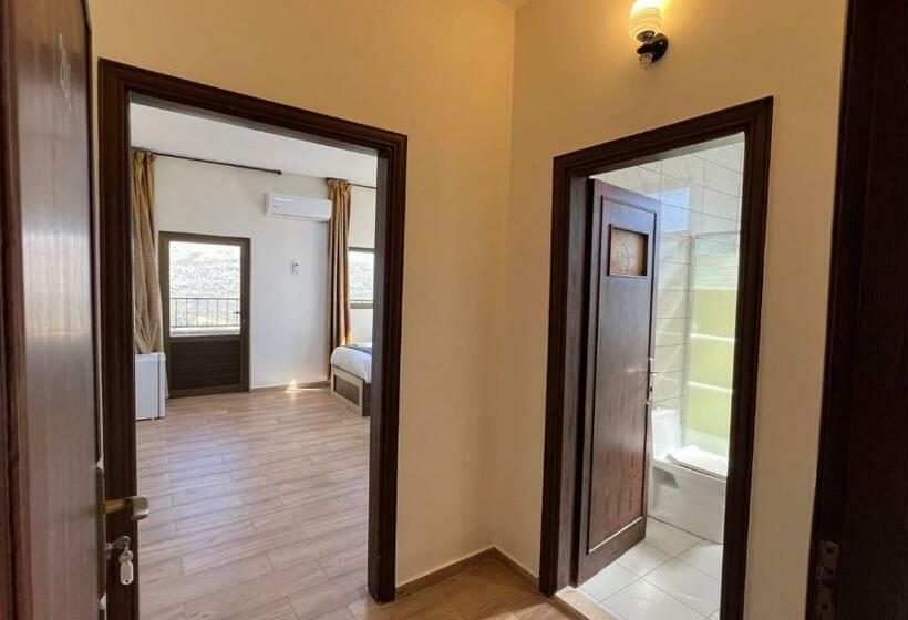 اتاق استاندارد با بالکن, Al Jabal Castle Hotel   Ajloun