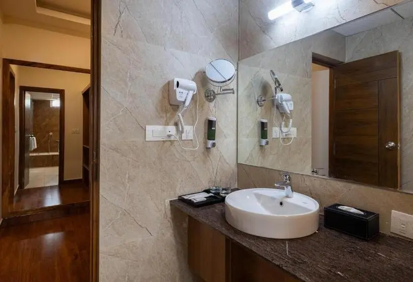 バルコニー付スイート, Malnad Shire Eco Resort
