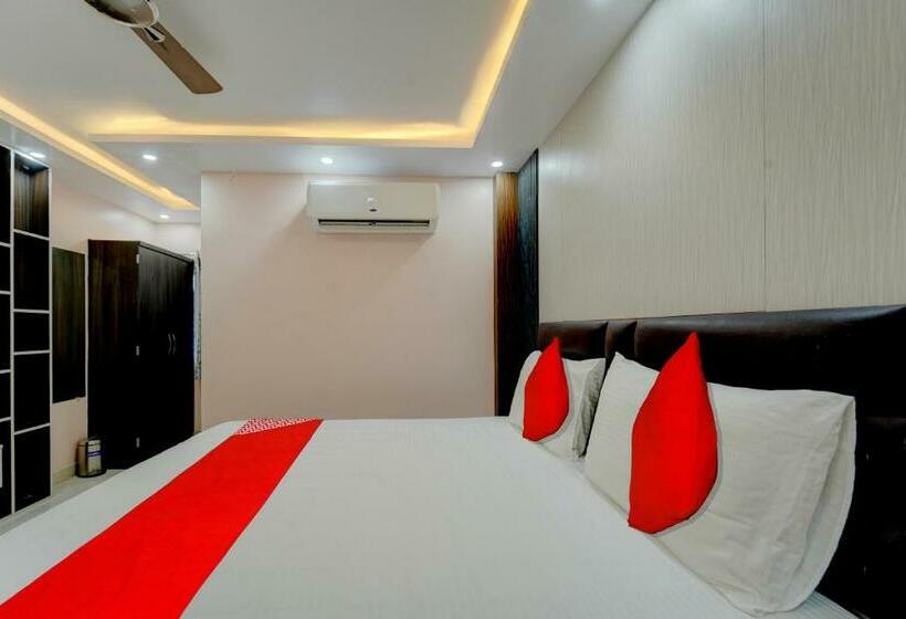 חדר סטנדרט, Oyo Flagship N S Hotel Banquet & Cafe