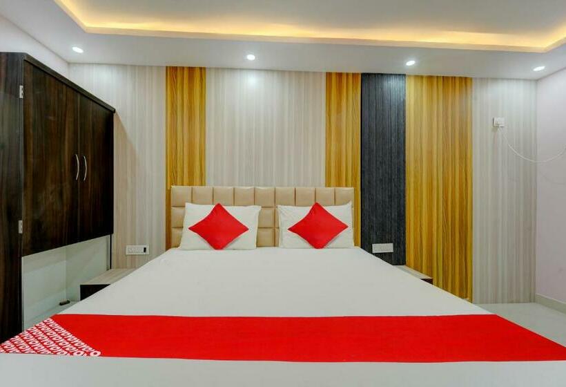 اتاق استاندارد, Oyo Flagship N S Hotel Banquet & Cafe