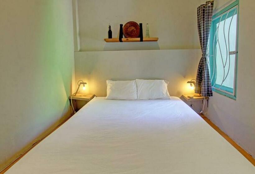 デラックスルーム, Oyo 92825 Kamar Lombok