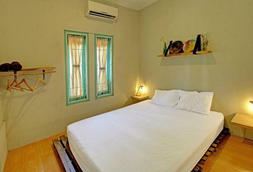 デラックスルーム, Oyo 92825 Kamar Lombok