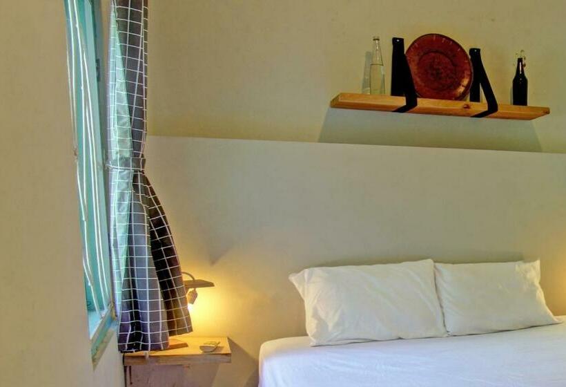 デラックスルーム, Oyo 92825 Kamar Lombok