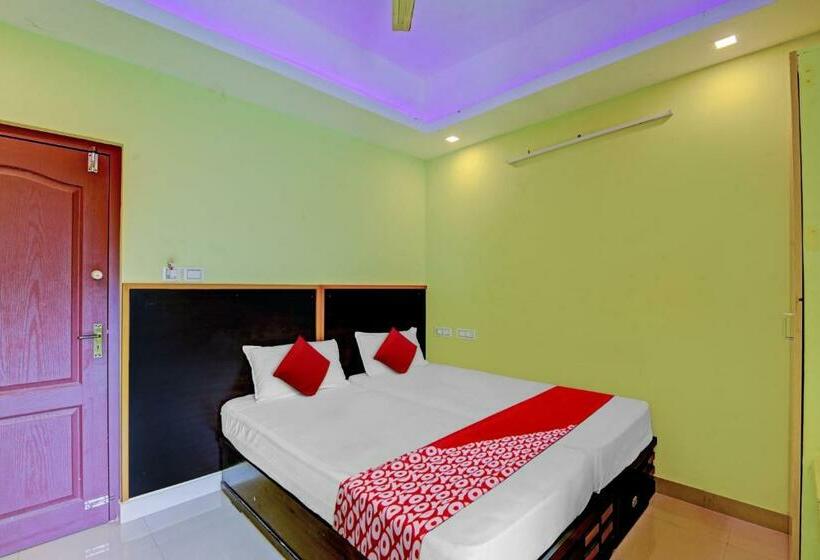 스탠다드 룸, Oyo Flagship Naval Tower