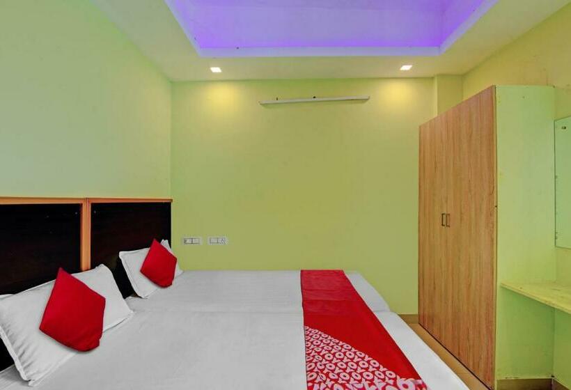 스탠다드 룸, Oyo Flagship Naval Tower