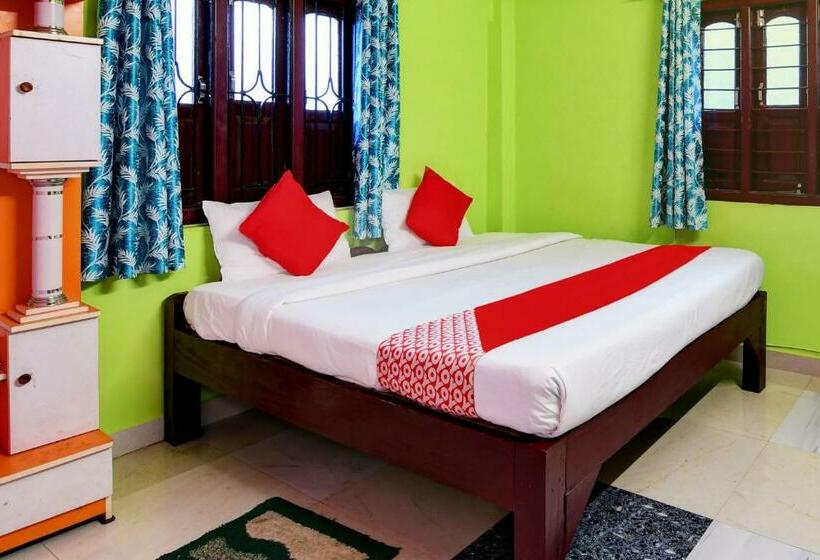 Chambre Triple Classique, Oyo Flagship Shivansh Residency