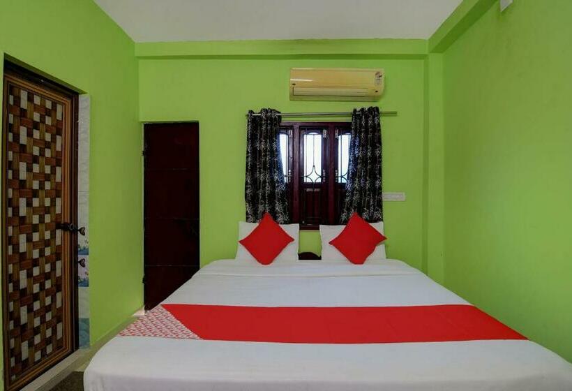Chambre Triple Classique, Oyo Flagship Shivansh Residency