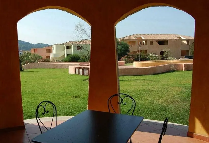 Deluxe-huoneisto 1 Makuuhuone, Residence With Private Beach In Marinella